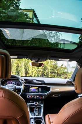 Audi Q3 cena 136500 przebieg: 17000, rok produkcji 2021 z Głuchołazy małe 704